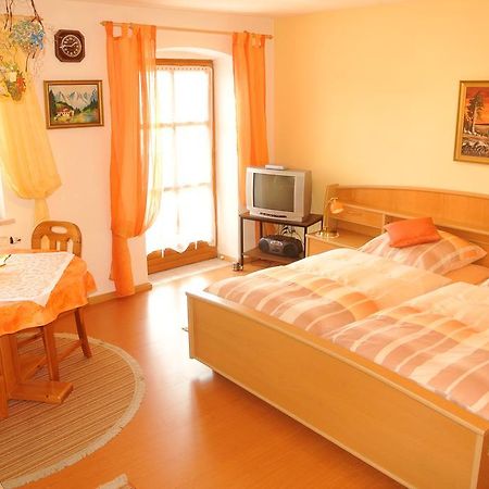 Haus Am Waldrand - Ferienwohnung Augustin Графенау Экстерьер фото